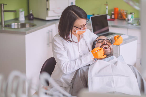 Best Cracked Tooth Emergency Dentist  in Bloomingdale, FL