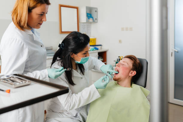 Best Urgent Tooth Repair  in Bloomingdale, FL